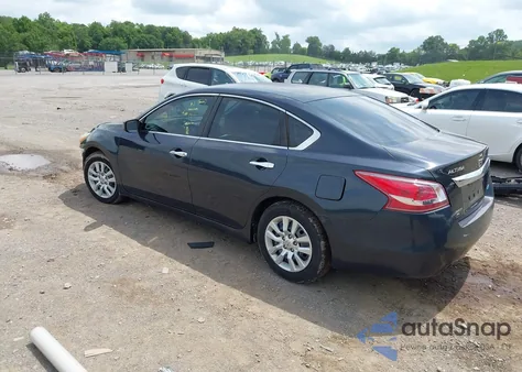 2013 Nissan Altima 2.5 S z USA, uszkodzony, nr VIN 1N4AL3AP0DC207829